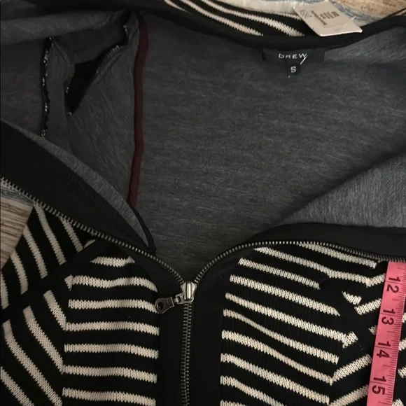 BNWT! Retail $225! DREW Black and IVORY Striped Knit BLASER TYPE
